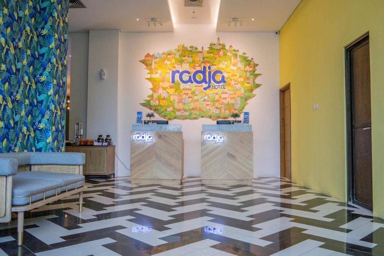 Radja Art&Boutique Hotel Simpang Lima Semarang Bagian luar foto